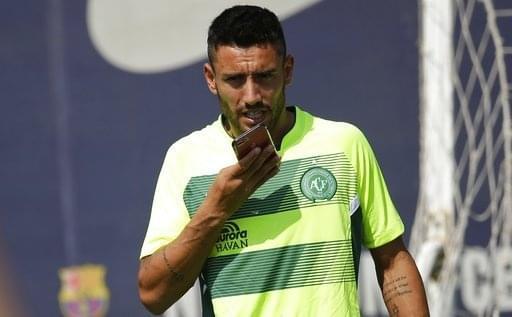 锋线上赖以 锋线上赖以